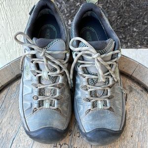 Keen Targhee III waterproof hiking shoes. Worn on one hike, women’s size 7.5.